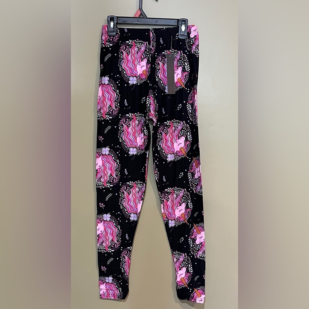 PICK 2/$15.00
Unicorn leggings 🦄